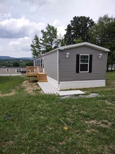 136 Winston Dr