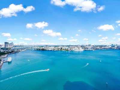 888 Brickell Key Dr APT 2412