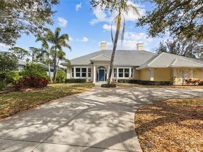 1 N Cayman Isles Blvd