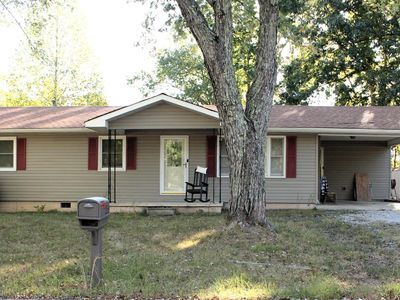 2215 Meadowview Dr