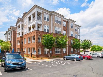 1051 Glenwood Station Ln Unit 304