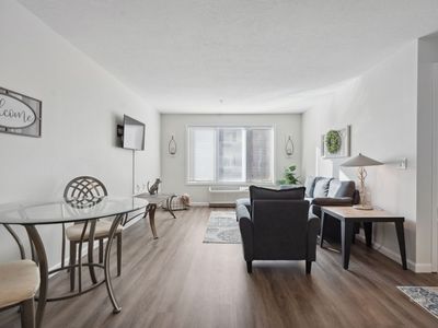 555 Highland Dr #227