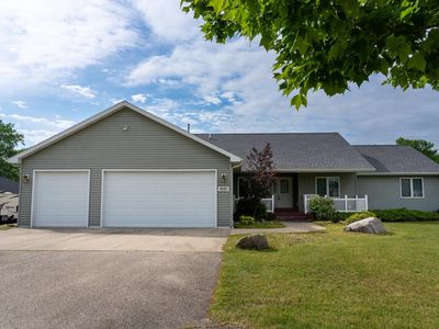 1081 Bundy Dr