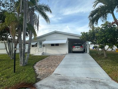 7117 SE Seahawk Street