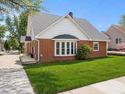 Property at 309 Union St, Pella, IA