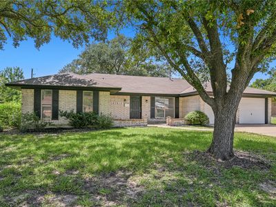 3812 Holly Dr
