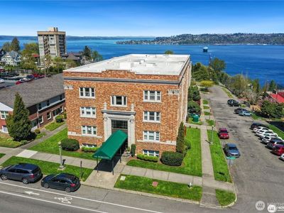 301 N Tacoma Avenue #403