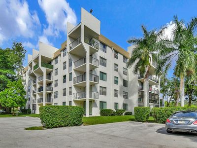 6190 Woodlands Boulevard #312