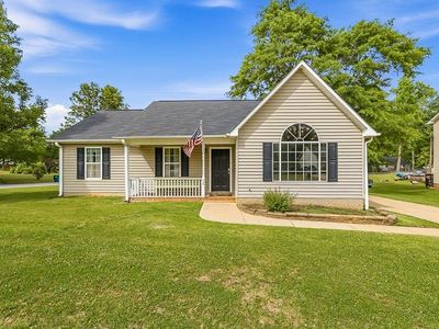 301 E Myles Ln