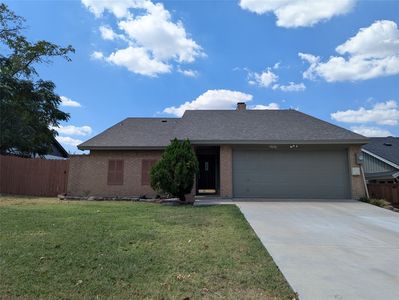 2727 Colonial Dr
