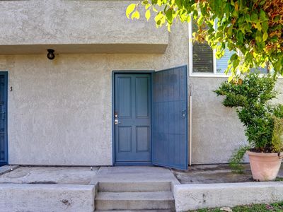 15305 Berendo Ave APT 4