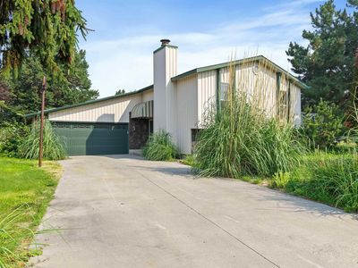 1181 Park View Dr