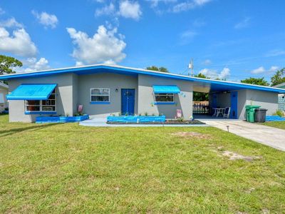 106 NE Entrada Avenue