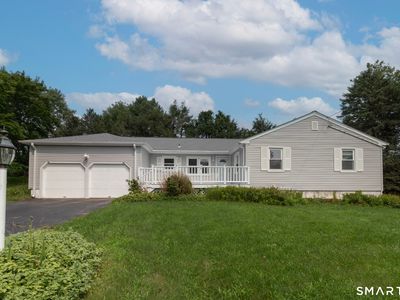 605 South Greenbrier Drive