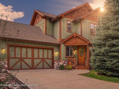 111 White Horse Dr