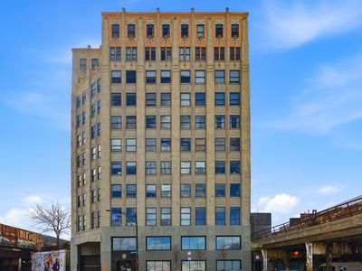 1550 S Blue Island Ave Unit 900