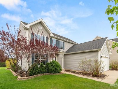 8105 Aaron Ln