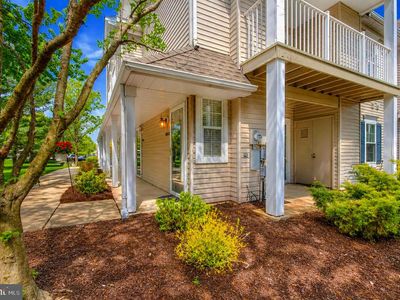 Property at 906 Oliphant Ln, Mount Laurel, NJ