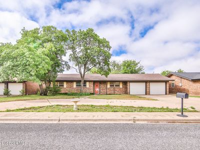 210 Redwood Ln