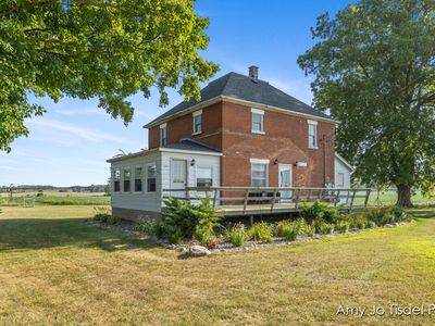 Property at 5060 N Neff Rd, Edmore, MI