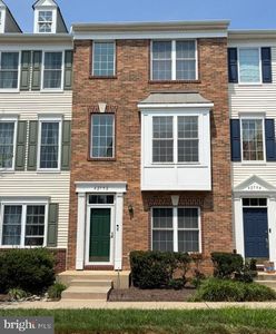 Property at 42792 Sykes Ter, Chantilly, VA