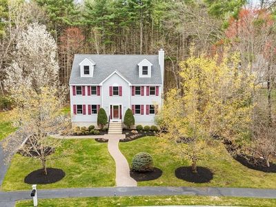 17 Seneca Ln