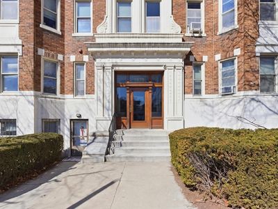 1673 Commonwealth Ave APT 3