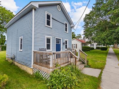 207 E Taylor St