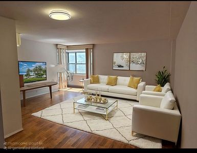 570 Grand St APT H405