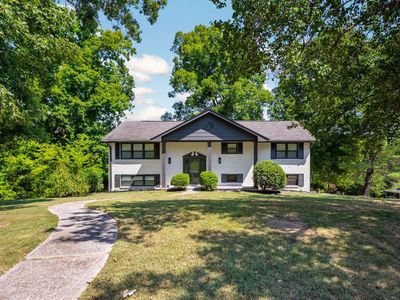 1011 Woodfinch Trl
