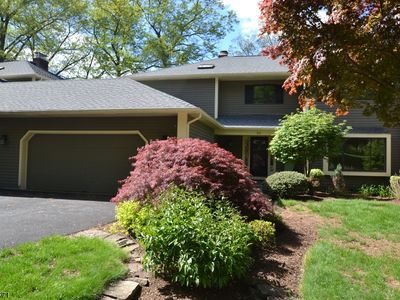 39 Hunters Circle