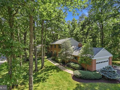 10811 Midsummer Dr