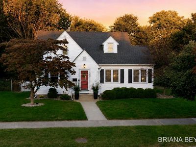 669 Columbia Ave