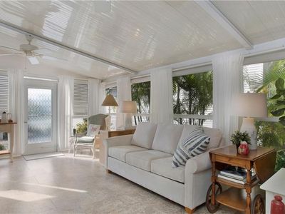 10713 Roseate Spoonbill Cir