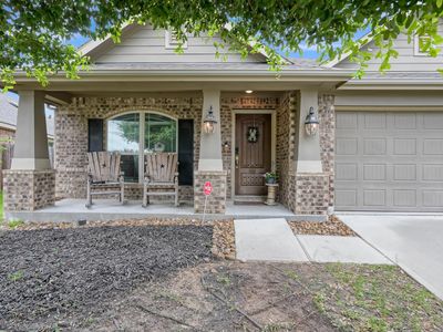 676 Oak Circle Dr E