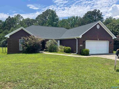 Property at 114 Jewell Cobb Ct, Owens Cross Roads, AL
