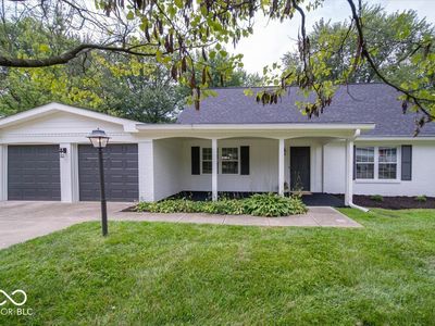 370 Winding Way