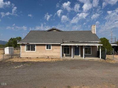 Property at 7465 Table Rock Ter, Central Point, OR