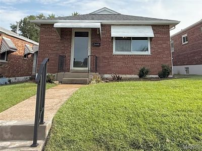 5208 Fyler Ave