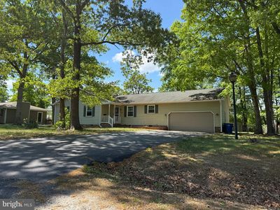 Property at 10800 Woodland Dr, Fredericksburg, VA