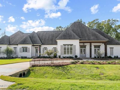 201 Hidden Creek Cir