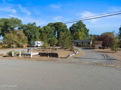 1075 Mesa Dr