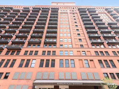 165 N Canal St APT 1129