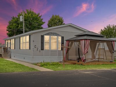 1025 S Oak Avenue #C21