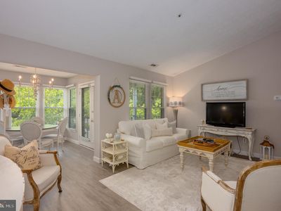 9105 Lincolnshire Ct APT J
