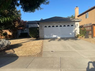 2339 Nisperos St