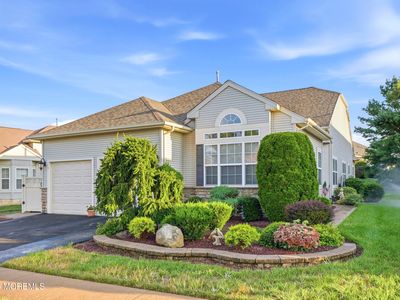 15 Valencia Drive
