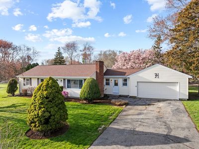 Property at 42 Tee Jay Dr, Seekonk, MA