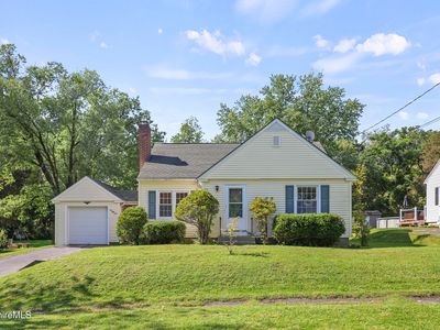 153 Ridgeway Ave