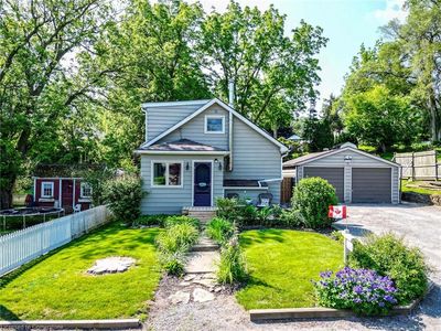 25 Highlander St